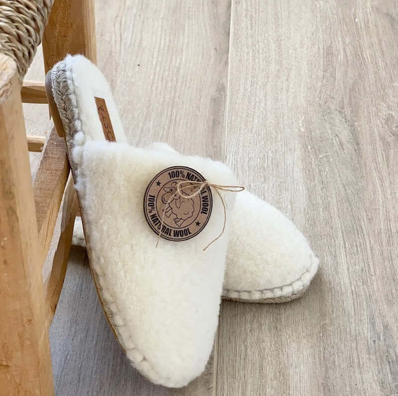 Natural wool online slippers